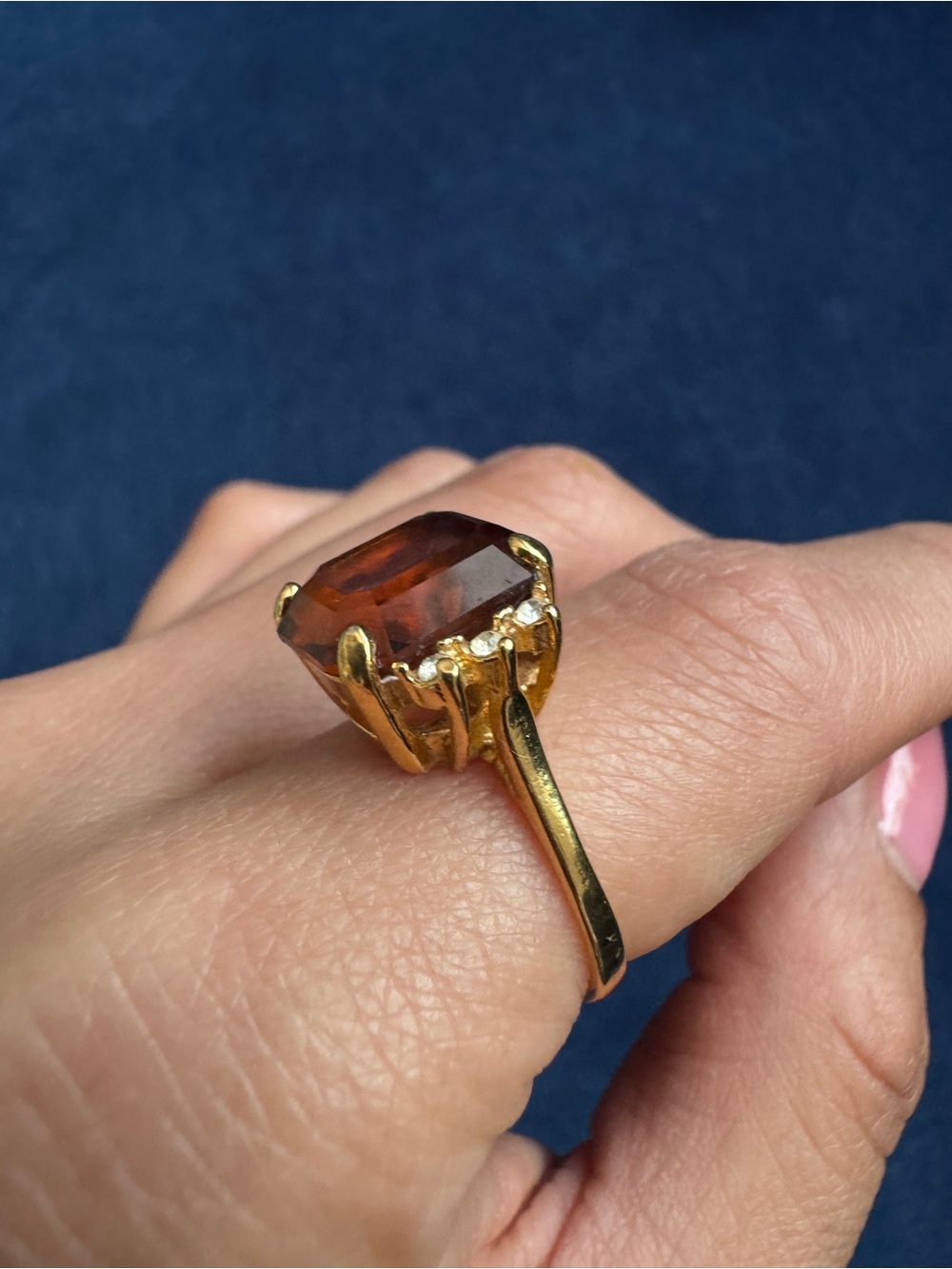 Stunning Vintage Gold plated Orange Stone Cocktail Ring Size 7 - Picture 2 of 4